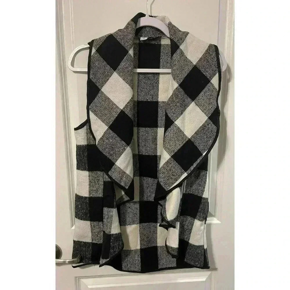 Favlux Women's Sleeveless Buffalo Check Vest Black And White Size Small soft - Picture 1 of 6